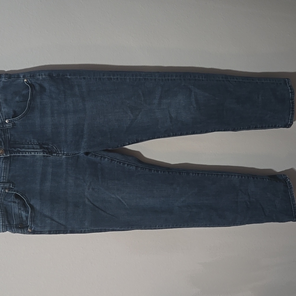 Liverpool Relaxed Straight Denim Jeans In Size 36x32. - Picture 7 of 12